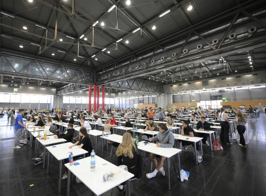 Thousands Compete for Medical Study Places — The International